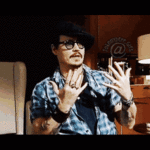 johnny-depp-hands.gif johnny-depp-hands.gif