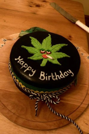 marijuana-birthday-cake-luxury-cannabis-cake-it-s-a-stoner-thing-420-of-marijuana-birthday-cake.jpg